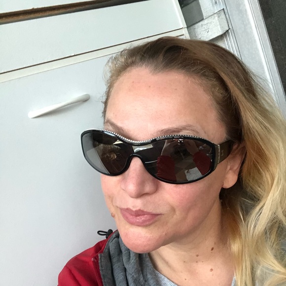 SOLD ..Chanel sunglasses - Picture 10 of 14